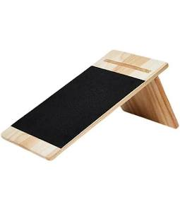 Wooden dog nail scratch pad product shot